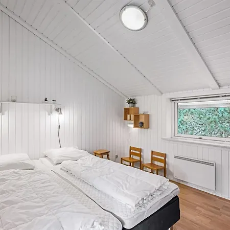 Orm - 2-3km From The Sea By Interhome *