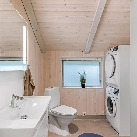 Orm - 2-3km From The Sea By Interhome